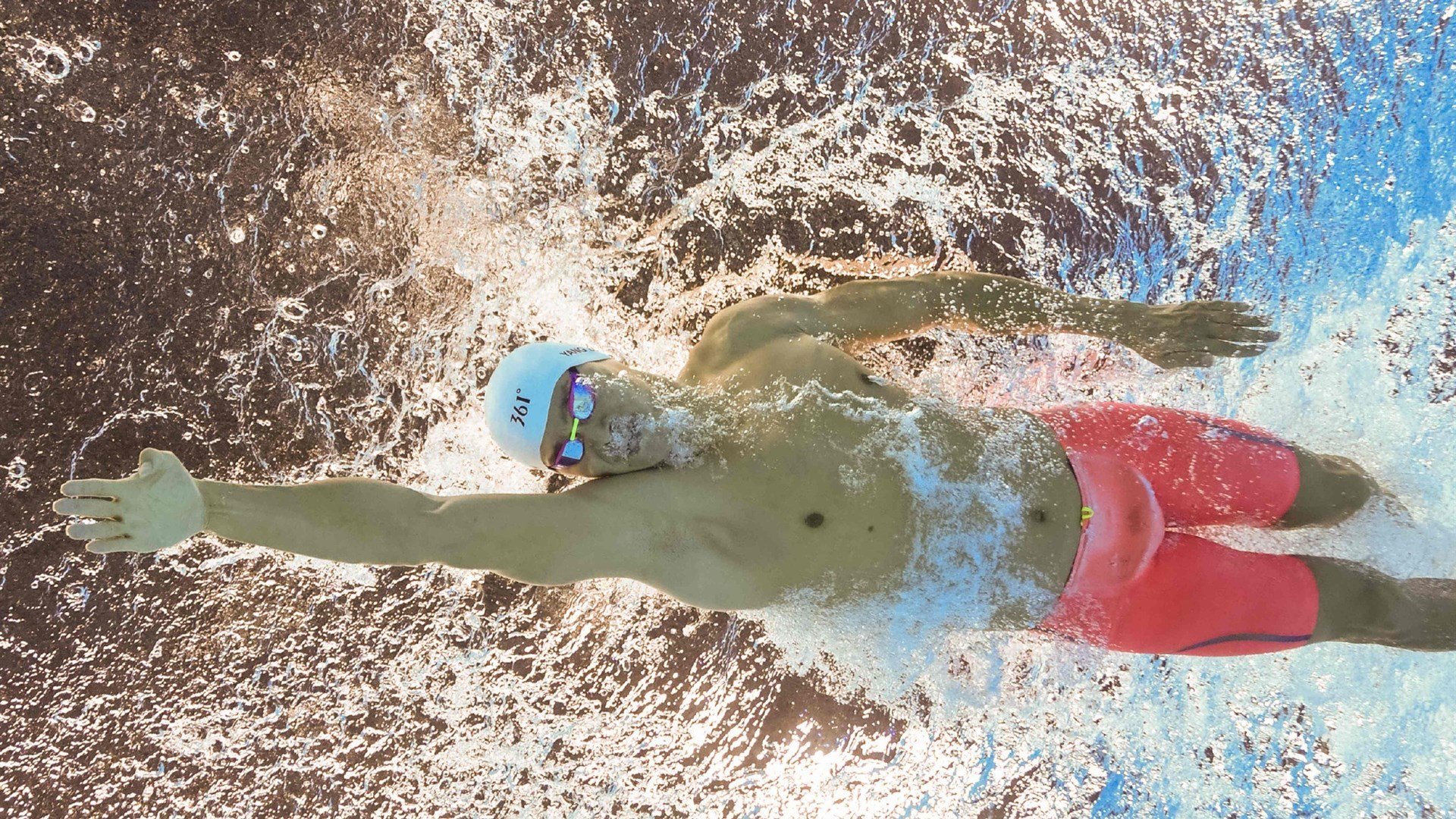 莫兰特让比赛提前失去悬念，辽宁队制霸篮网